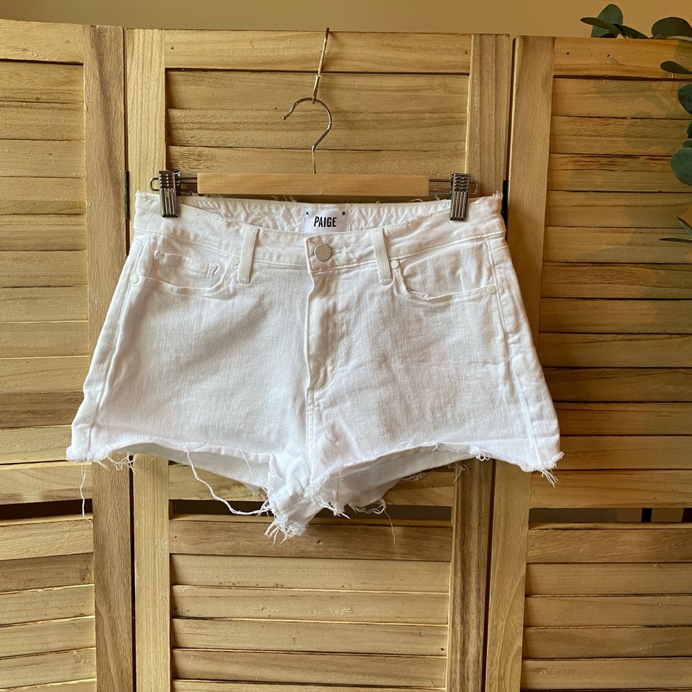 PAIGE Callie Short white jean Size 29